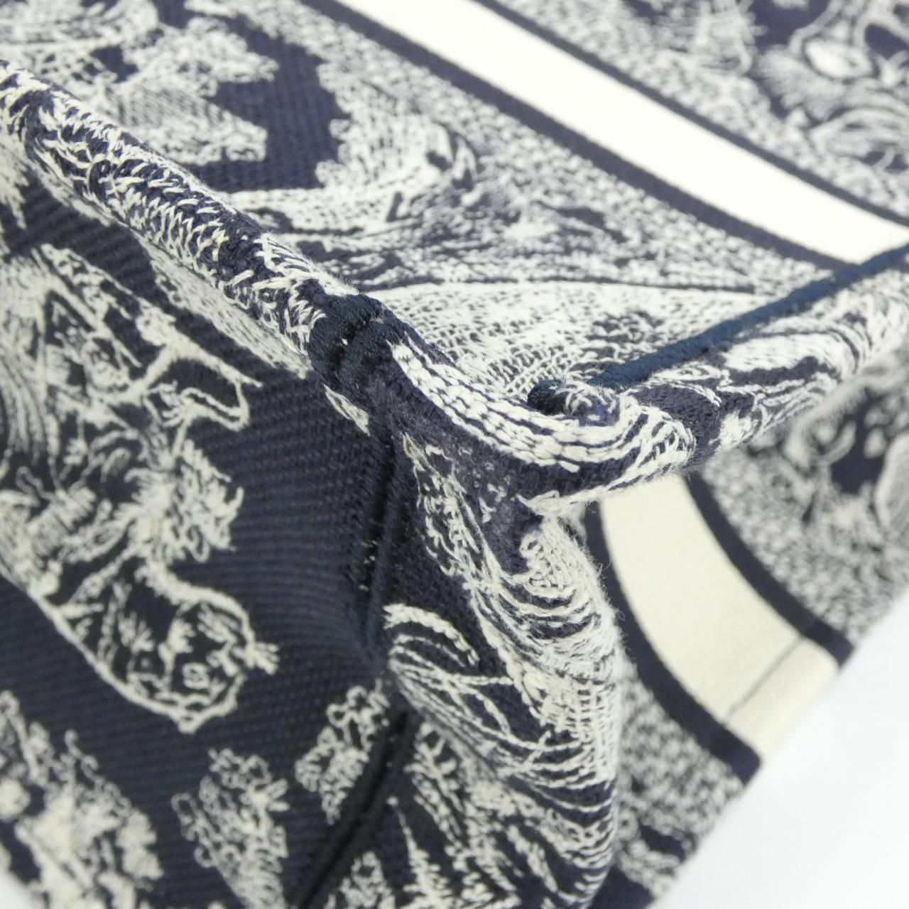 Dior Reverse Toile de Jouy Book Tote Small — view 3
