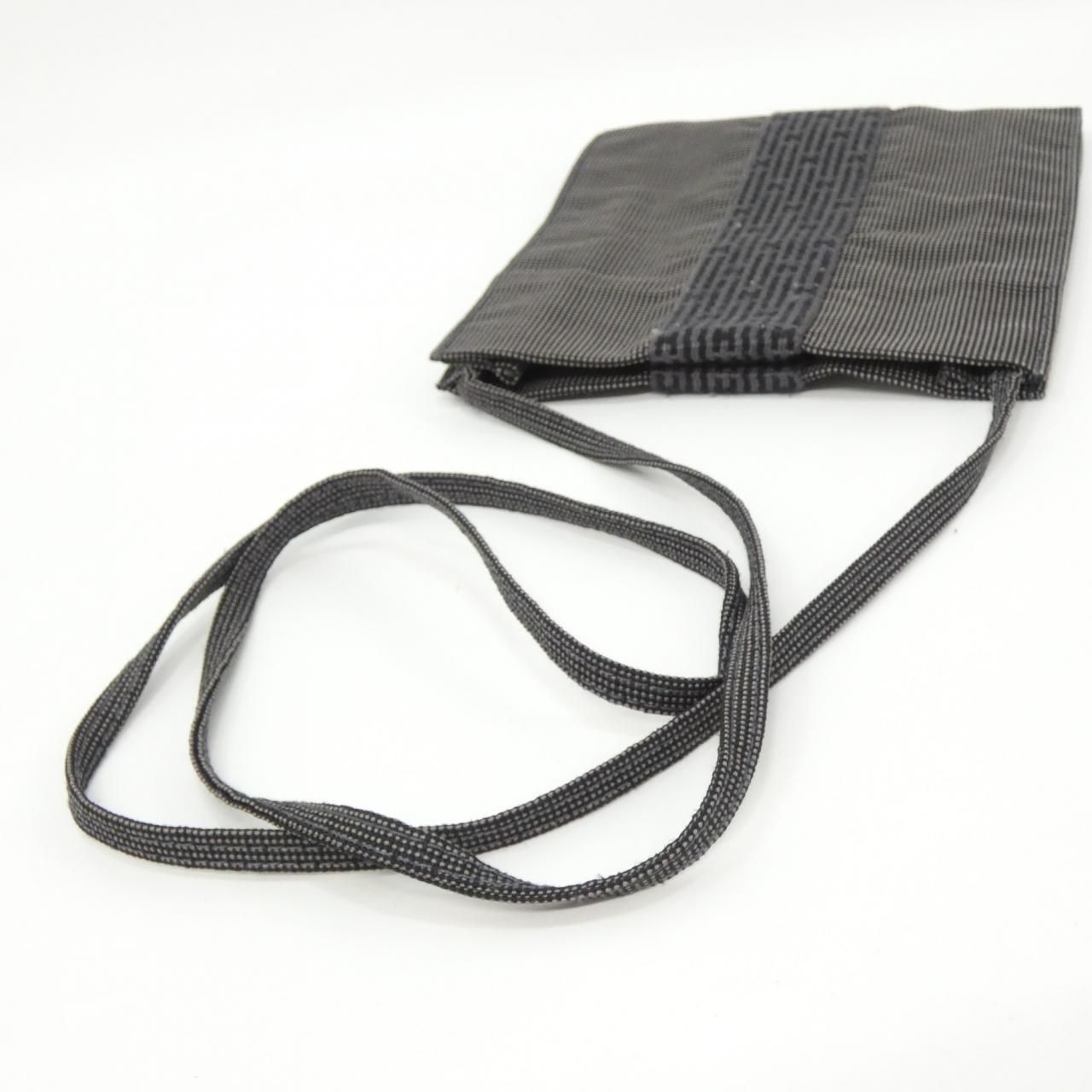 Hermes Her Line Pochette Shoulder Bag — view 5