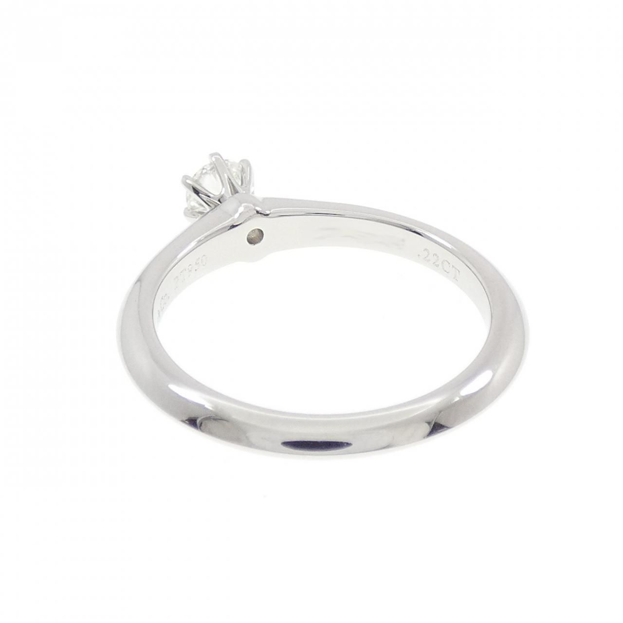 Tiffany & Co Classic Solitaire Ring — view 3