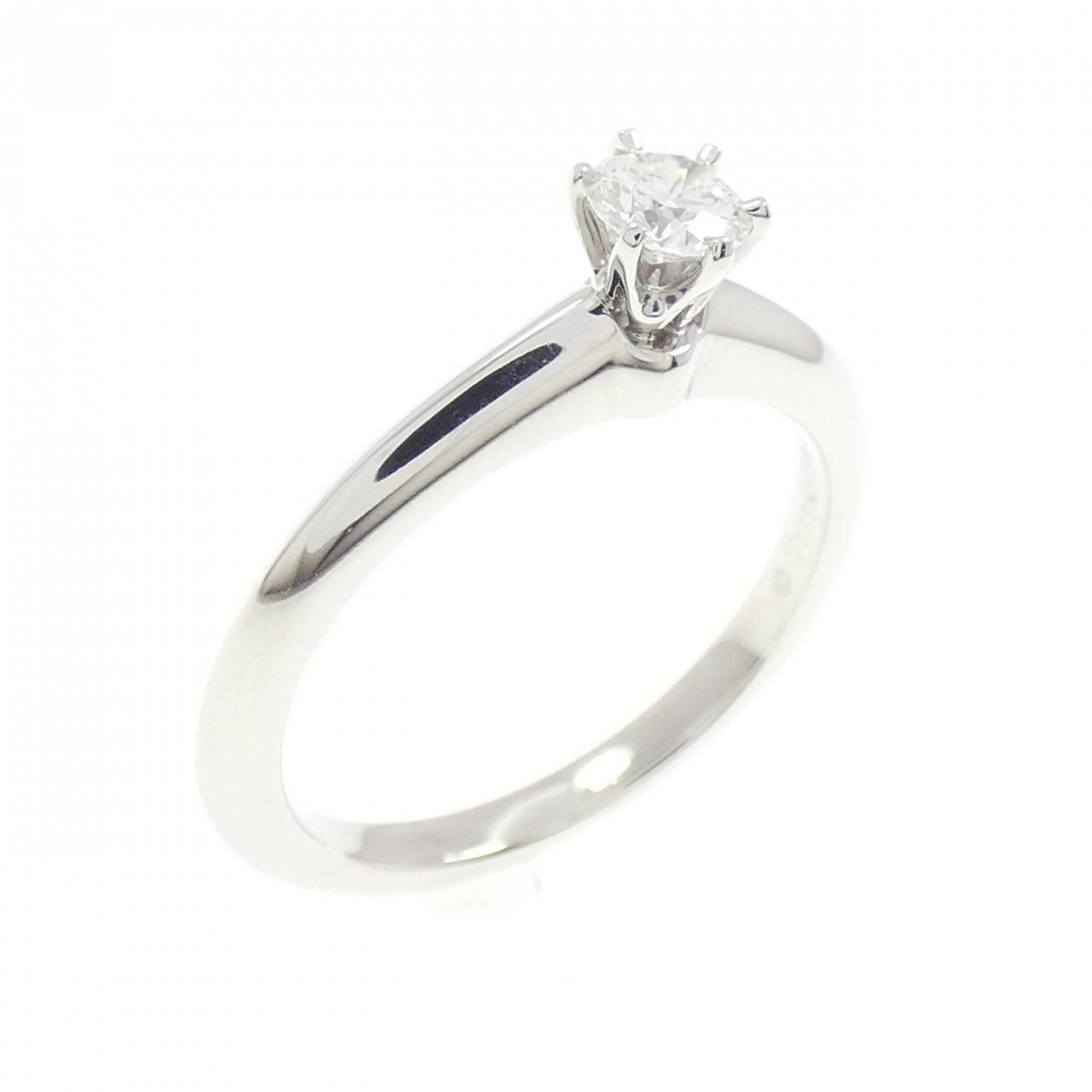 Tiffany & Co Classic Solitaire Ring