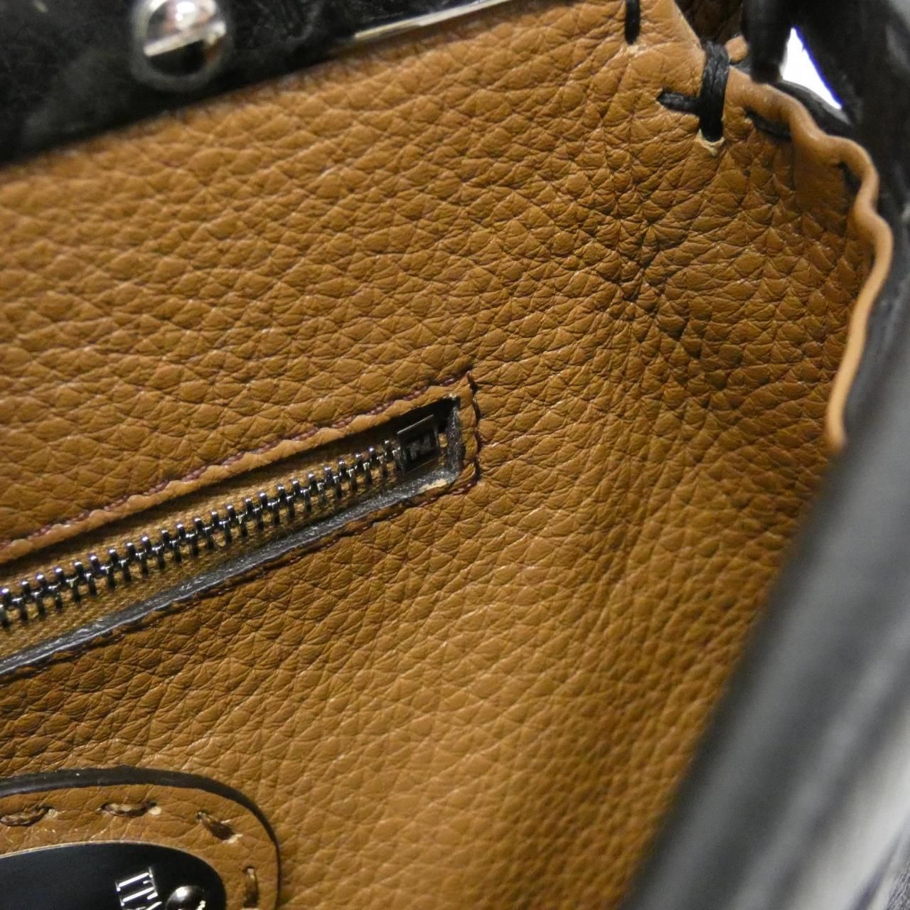 Fendi Selleria Peekaboo Mini Q0j Bag — view 7