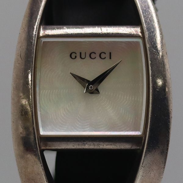 Gucci 103 Quartz Bangle Watch White Shell Dial Nam