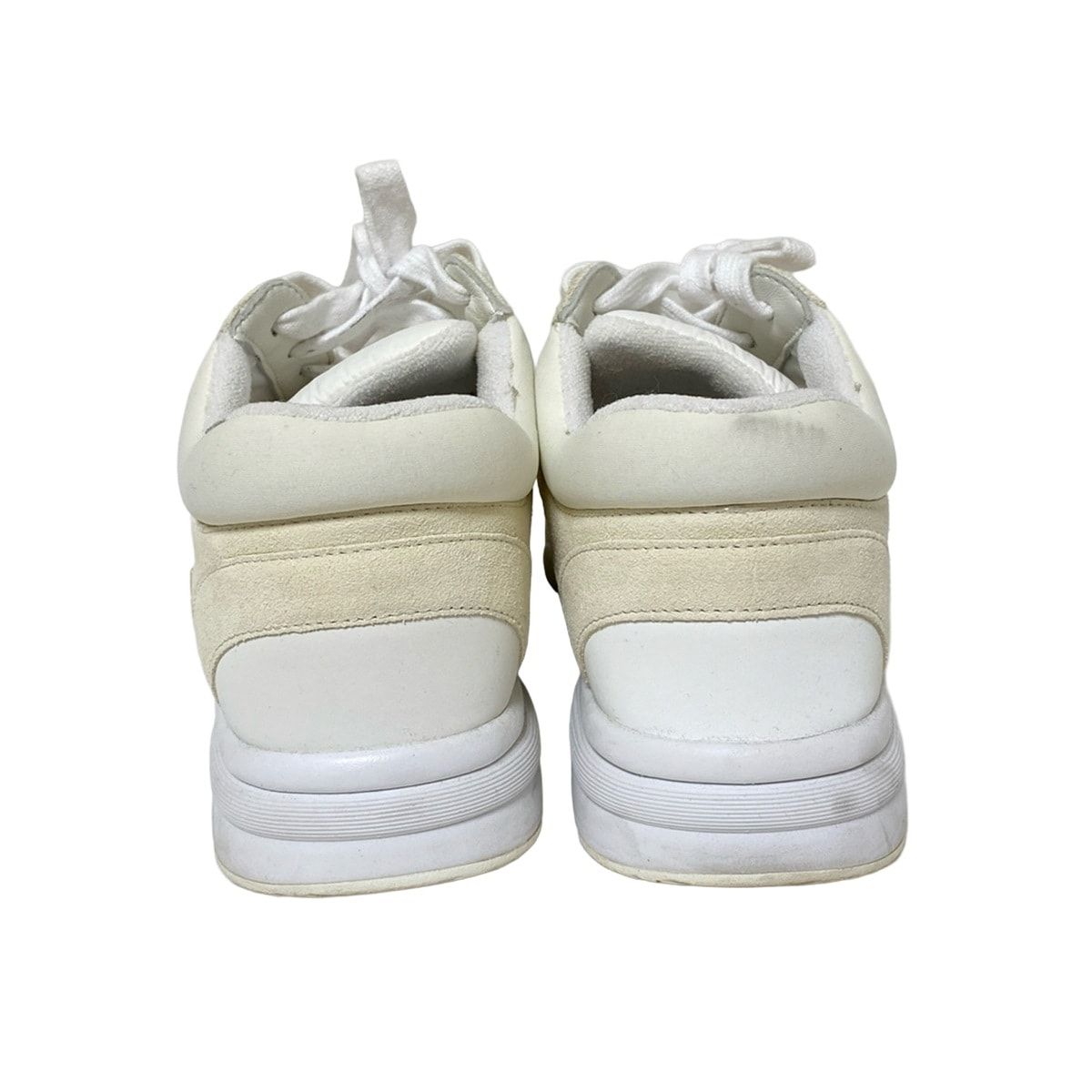 Chanel Sneakers 37 White Ivory CC Logo Leather — view 3