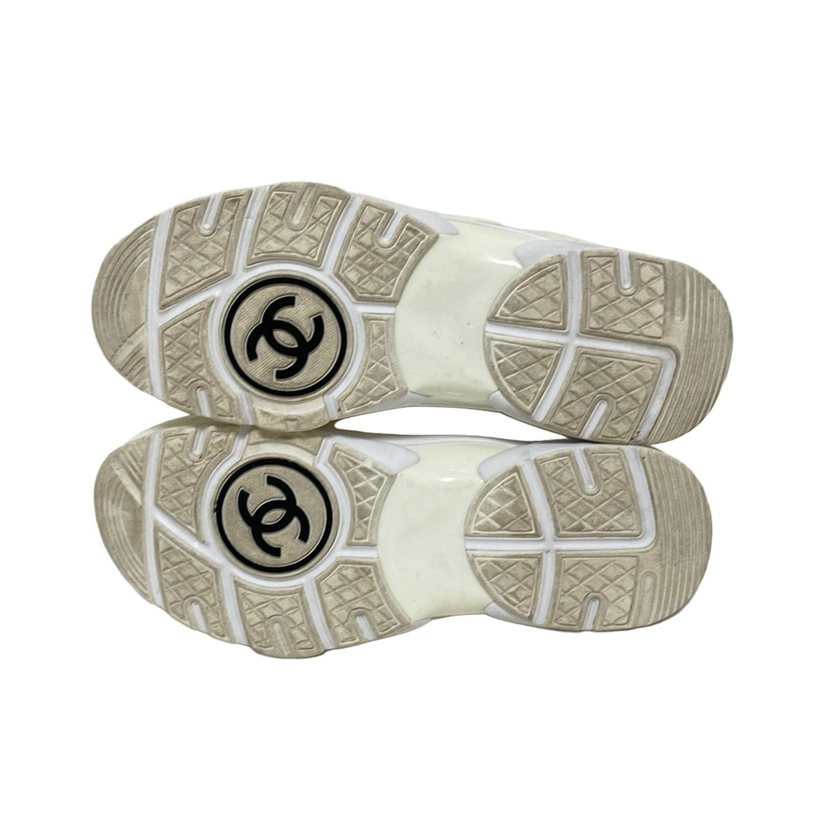 Chanel Sneakers 37 White Ivory CC Logo Leather — view 4