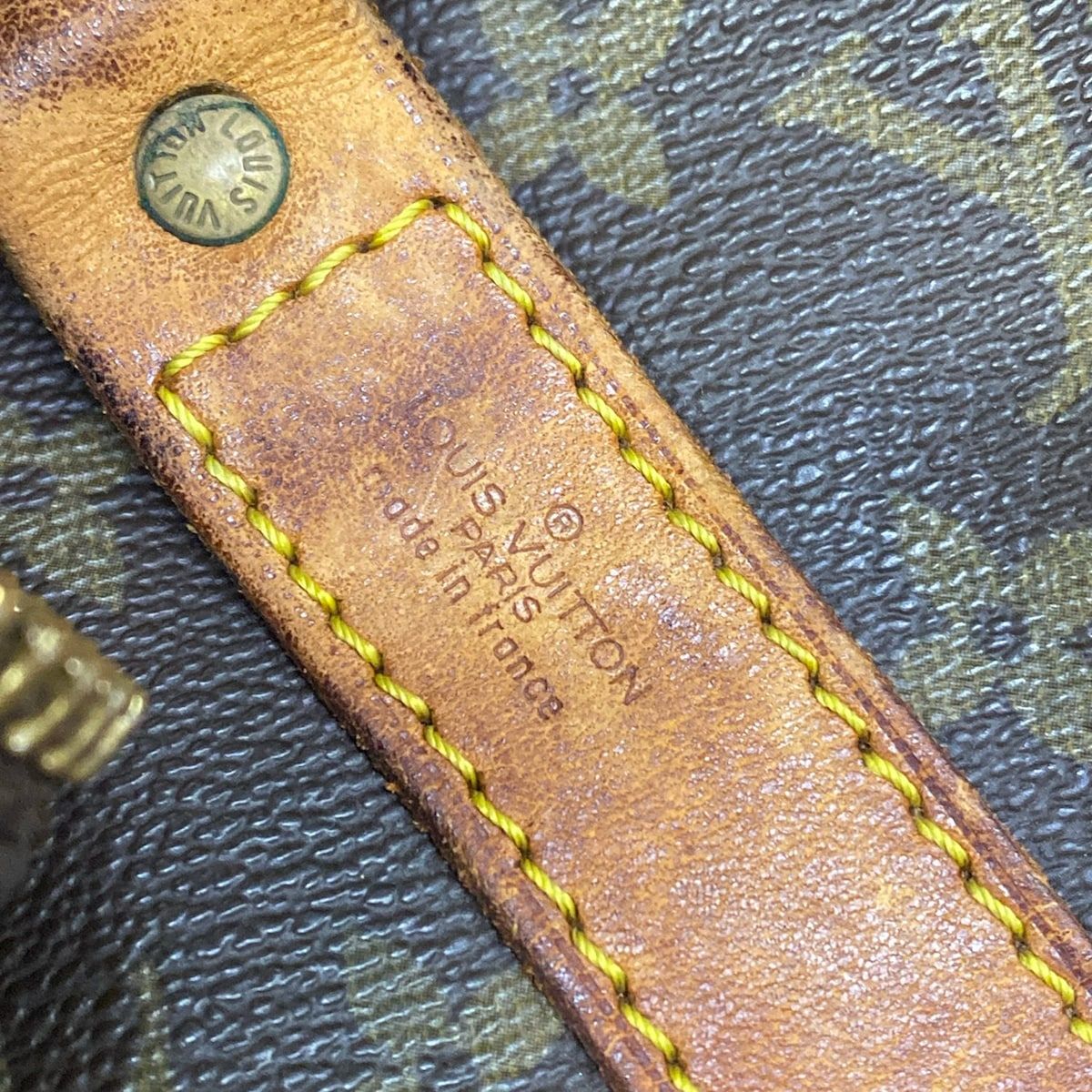 Louis Vuitton Boston Bag Monogram Keepall Bandouliere 45 — view 9