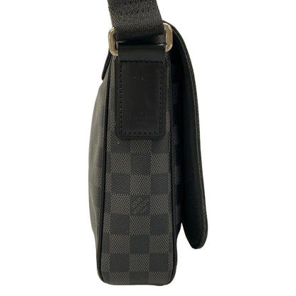Louis Vuitton Shoulder Bag Damier Graphite District PM — view 2
