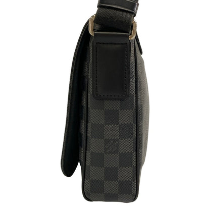Louis Vuitton Shoulder Bag Damier Graphite District PM — view 4