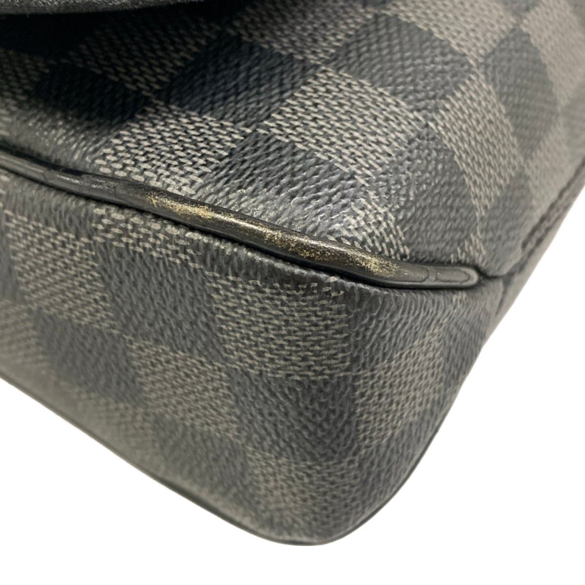 Louis Vuitton Shoulder Bag Damier Graphite District PM — view 6