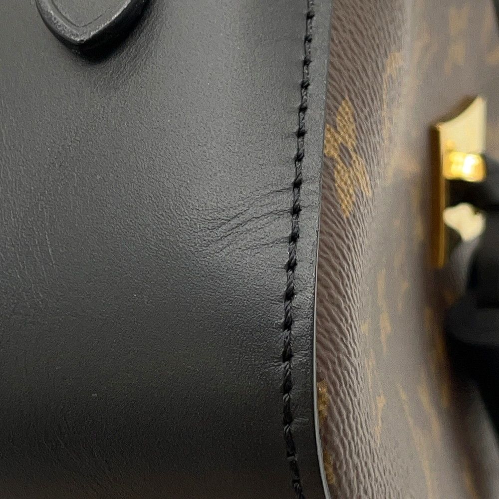 Louis Vuitton Shoulder Bag Monogram Saintonge Tassel Black — view 9