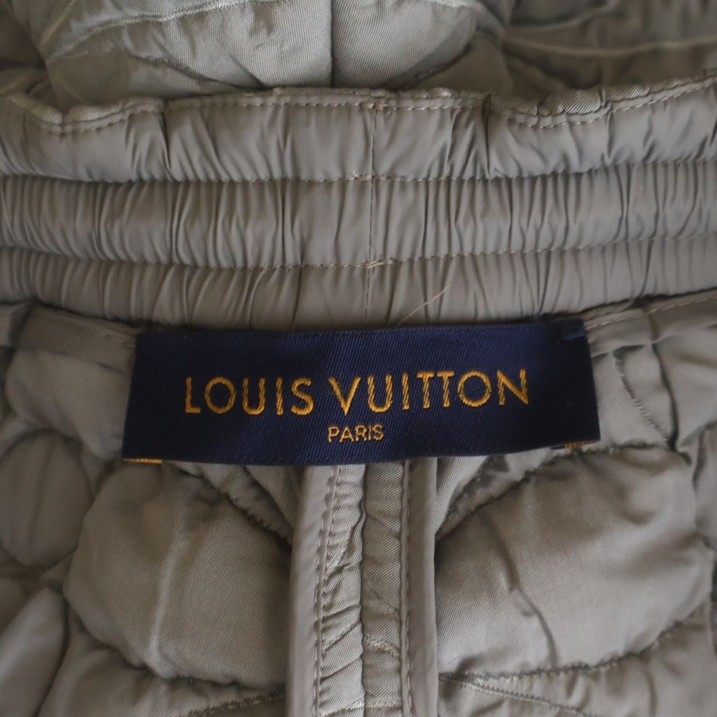 Louis Vuitton Egyptian Cotton Gabardine Trousers Flower Quilted Shorts Gray — view 6