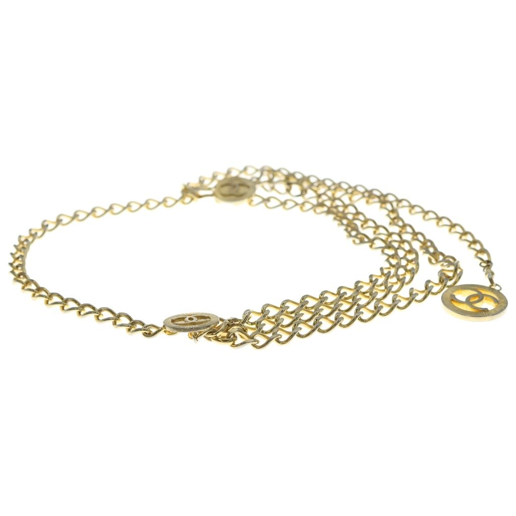 Chanel CC Logo Triple Chain Belt Gold — view 3