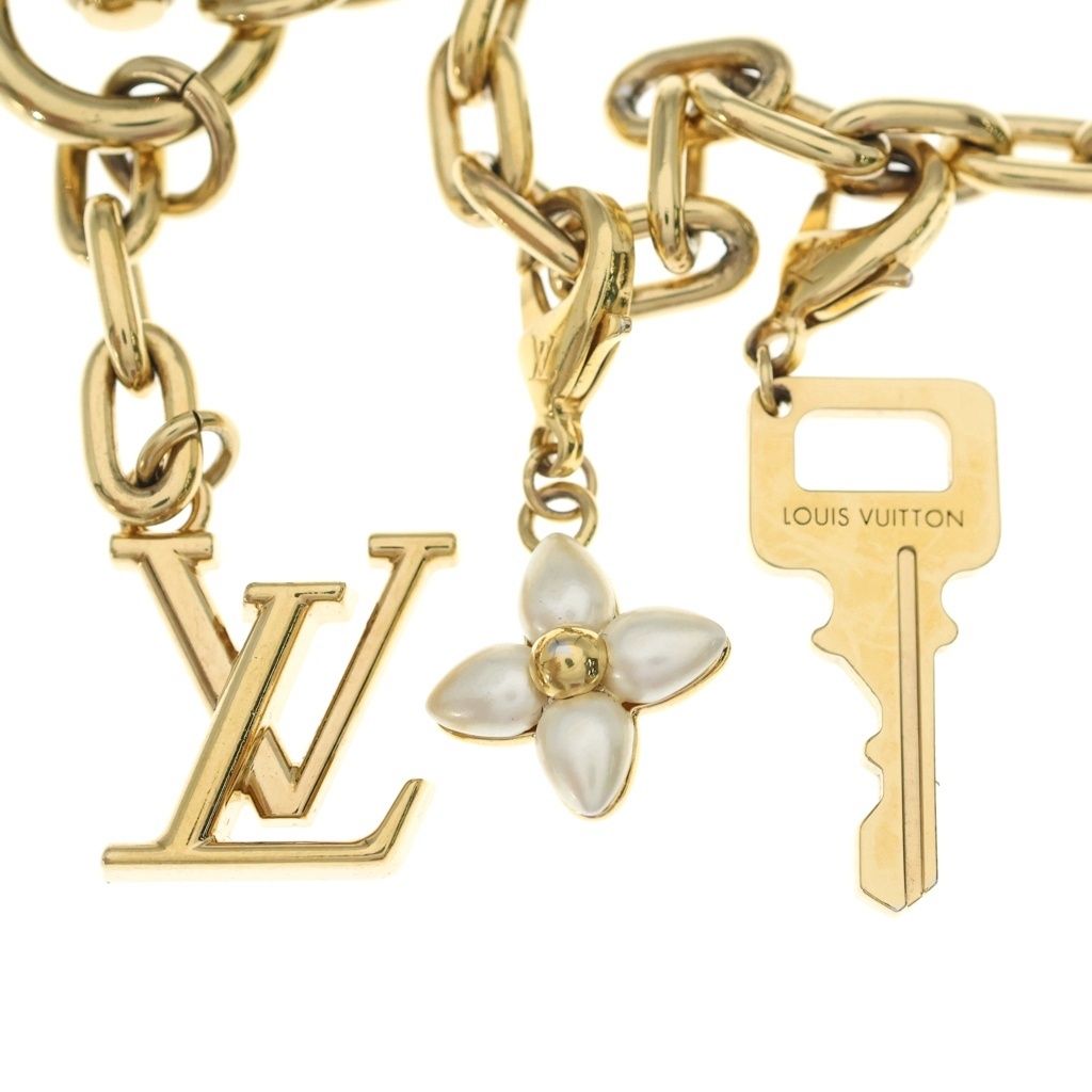 Louis Vuitton Bag Charm LV Heart Padlock Pearl Bag Chain Key Holder Gold White — view 6