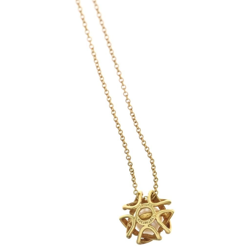 Tiffany & Co Kiss Around Pearl Necklace 18k YG Pendant — view 3