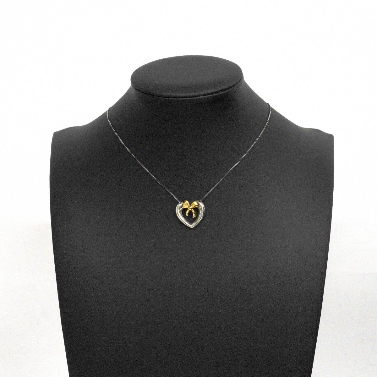 Tiffany & Co Necklace Heart Ribbon 18k Yellow Gold 925 Sterling Silver — view 8