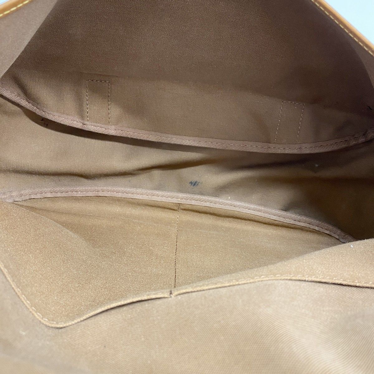 Louis Vuitton Shoulder Bag Monogram Saumur 43 Brown — view 4