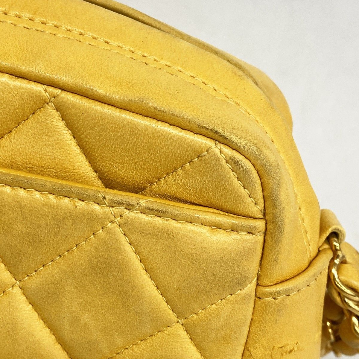 Chanel Shoulder Bag Quilted Lambskin Yellow Gold — view 7