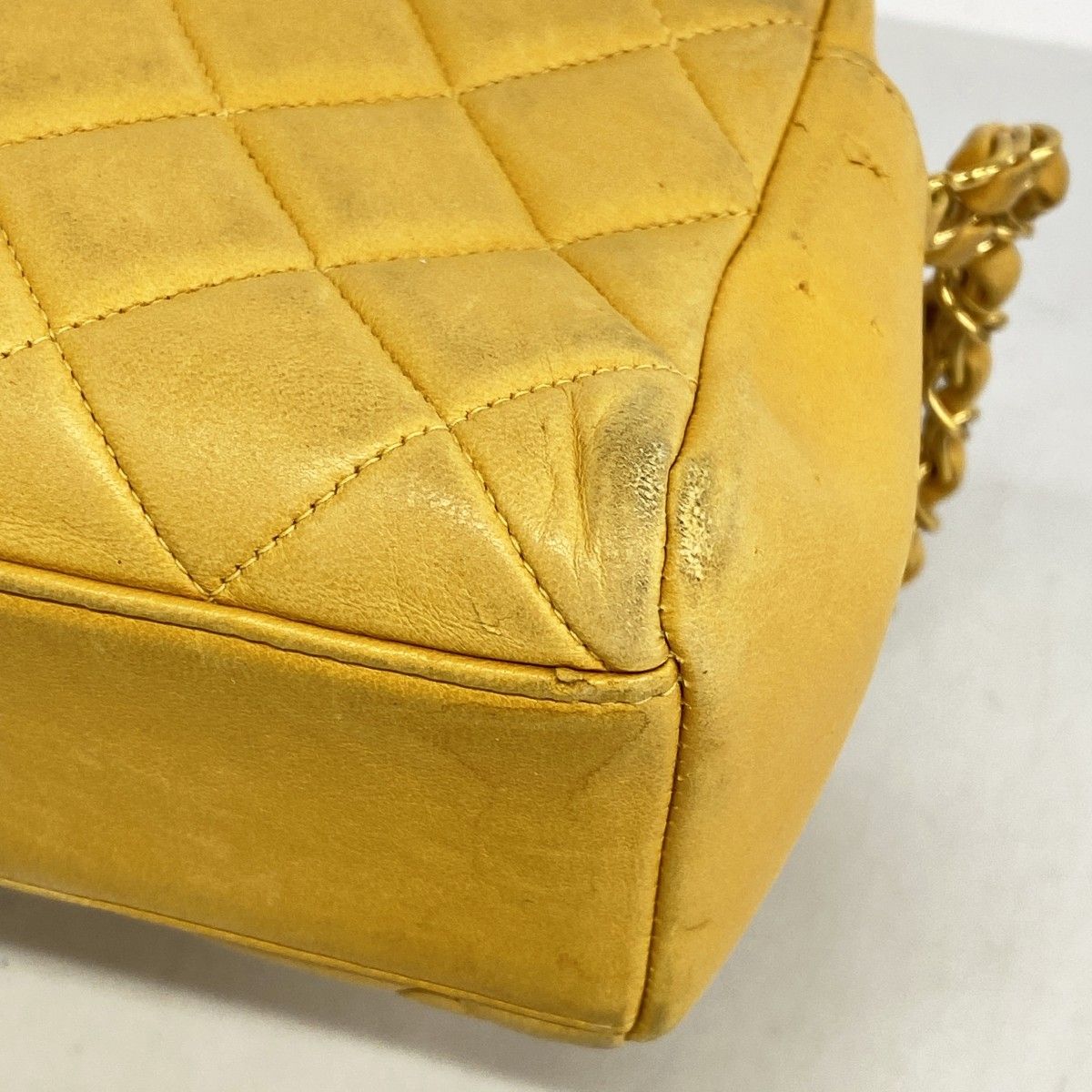 Chanel Shoulder Bag Quilted Lambskin Yellow Gold — view 6