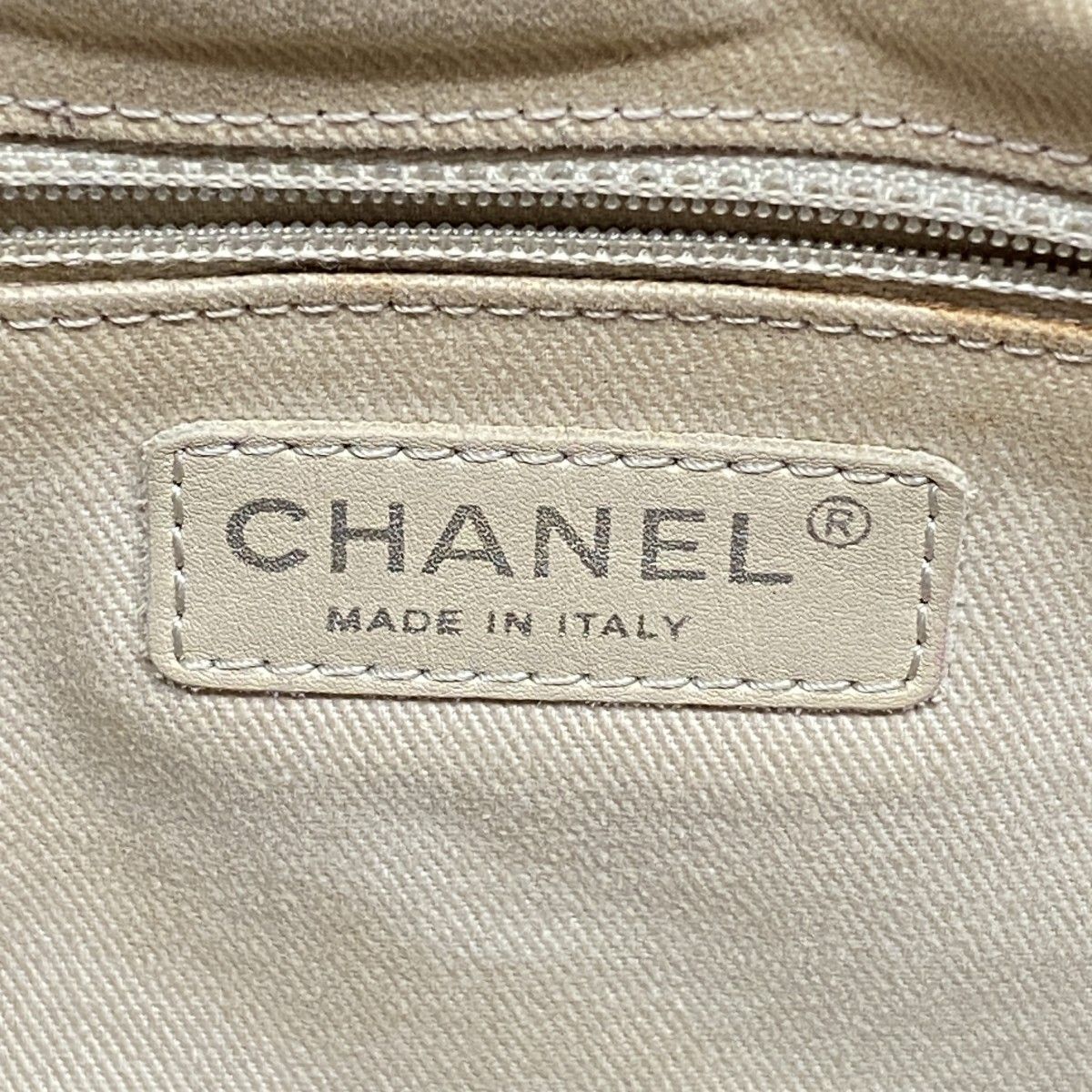 Chanel Chain Tote Quilted Caviar Leather Red Silver — view 5