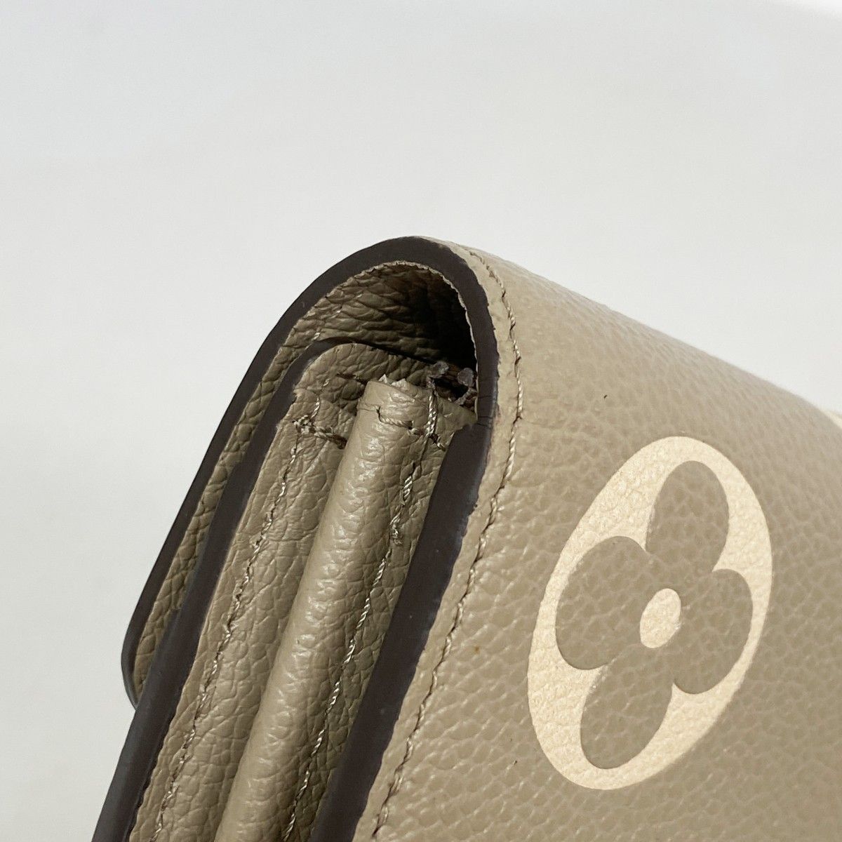 Louis Vuitton Wallet Monogram Empreinte Bicolor Portefeuille Sarah NM Tourtler — view 7