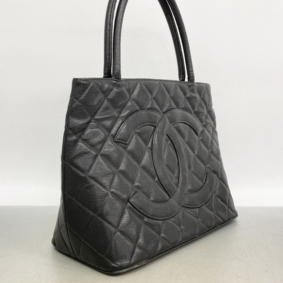 Chanel Tote Medallion Caviar Leather Black Gold — view 2
