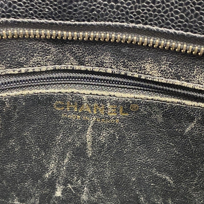 Chanel Tote Medallion Caviar Leather Black Gold — view 5