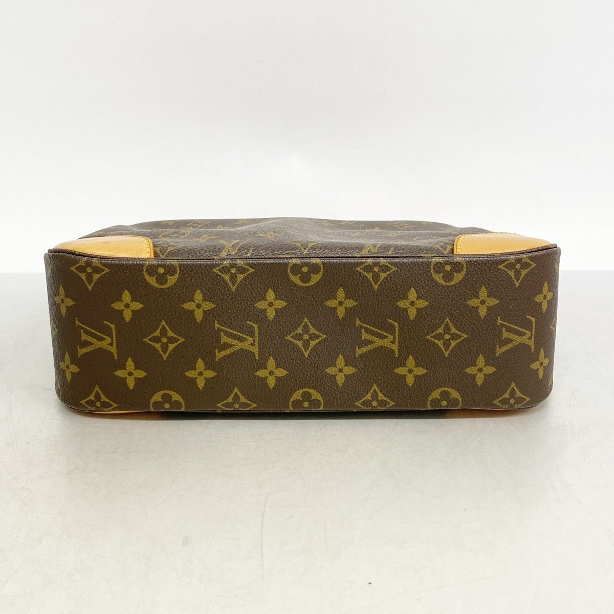 Louis Vuitton Shoulder Bag Monogram Boulogne 30 Brown — view 3