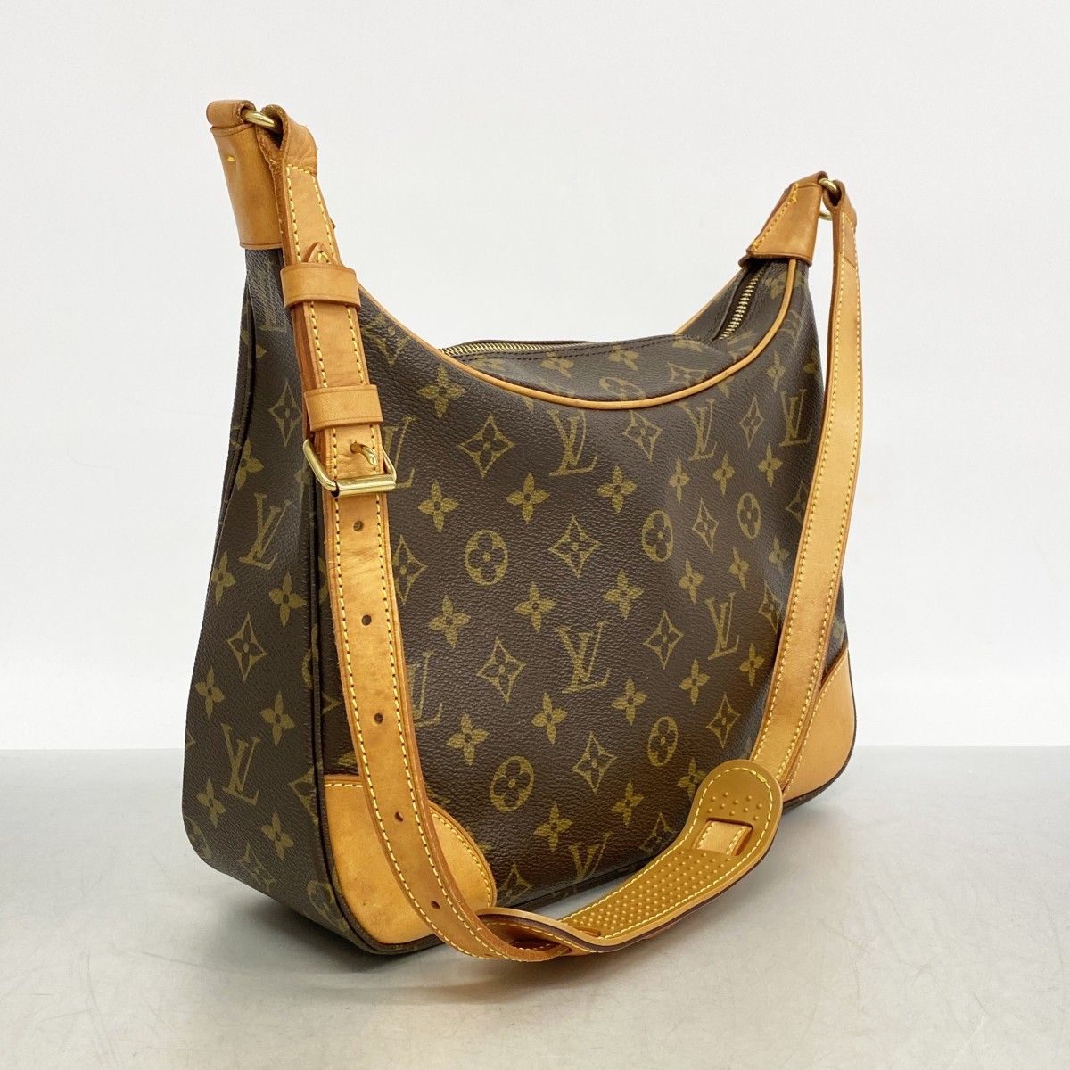 Louis Vuitton Shoulder Bag Monogram Boulogne 30 Brown — view 2