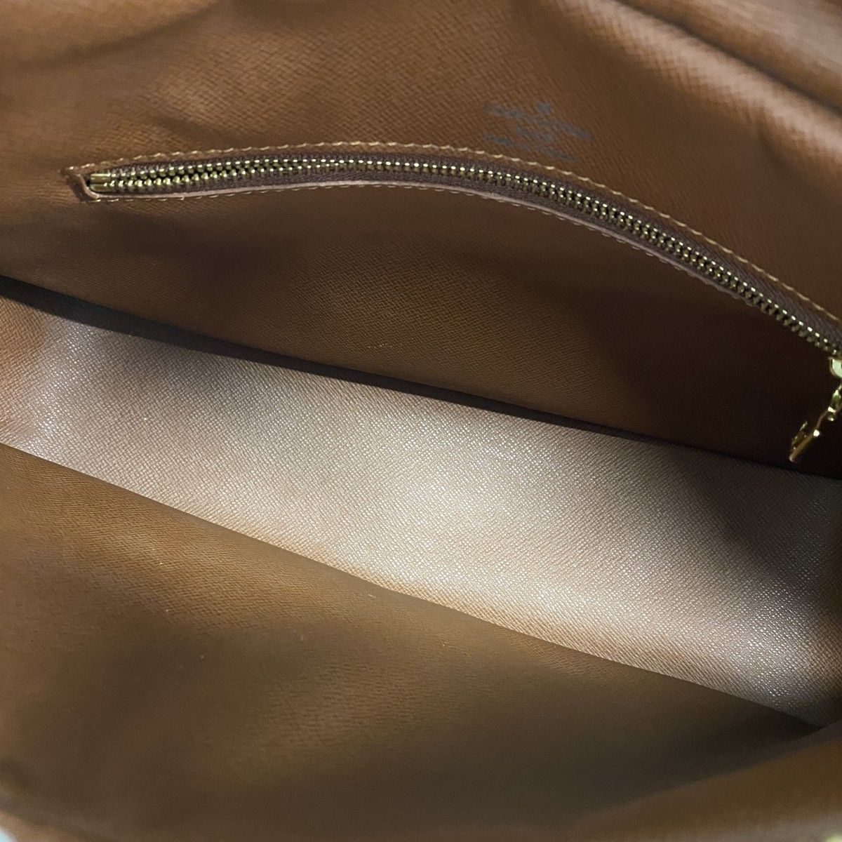 Louis Vuitton Shoulder Bag Monogram Boulogne 30 Brown — view 4