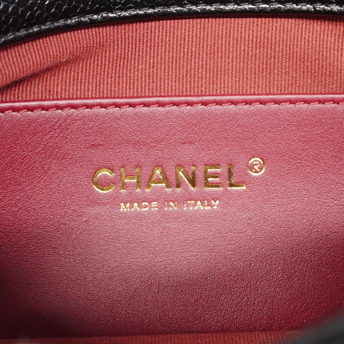 Chanel Shoulder Bag Caviar Leather Black Gold — view 5