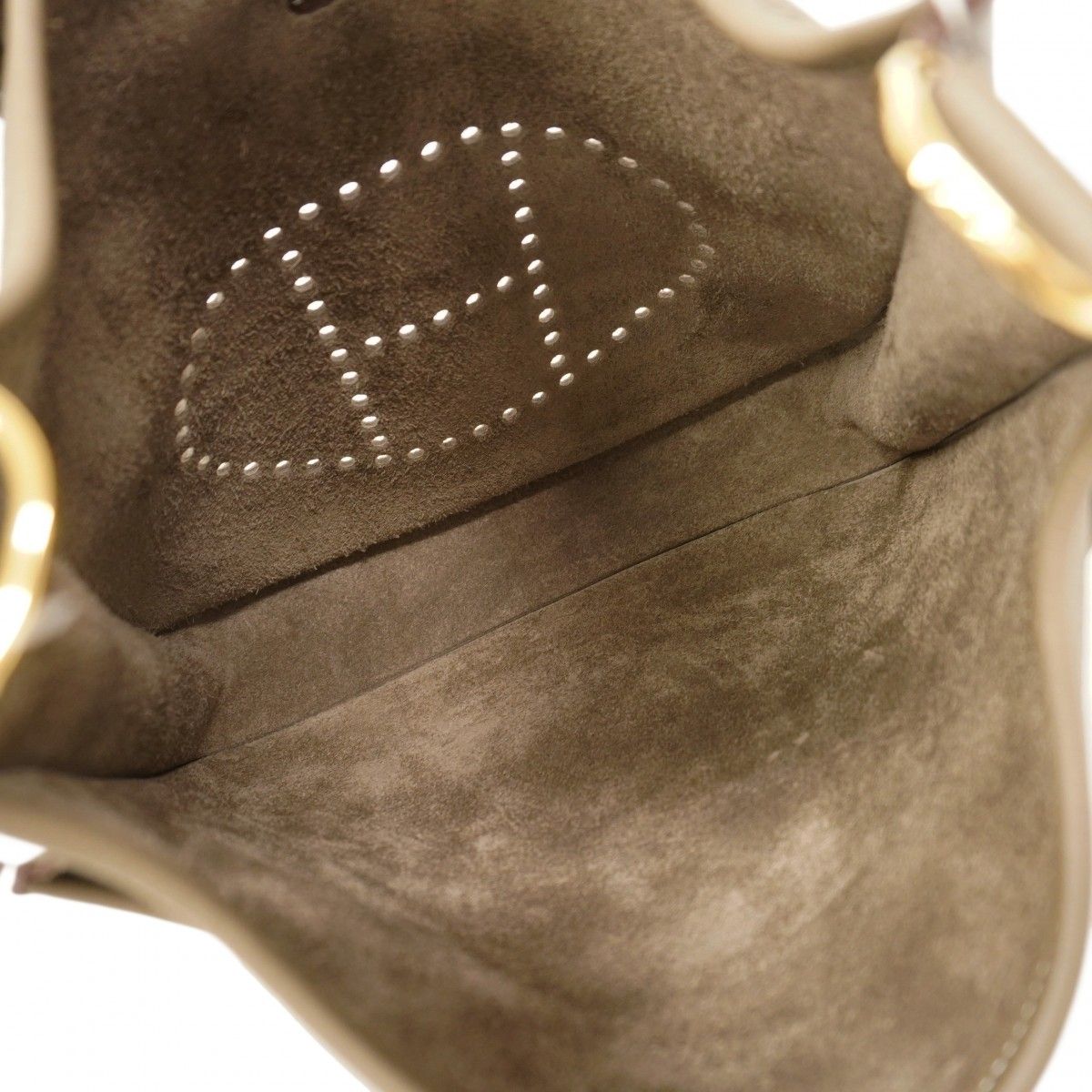 Hermes Shoulder Bag Evelyne Taurillon Clemence Etoupe Gold — view 4