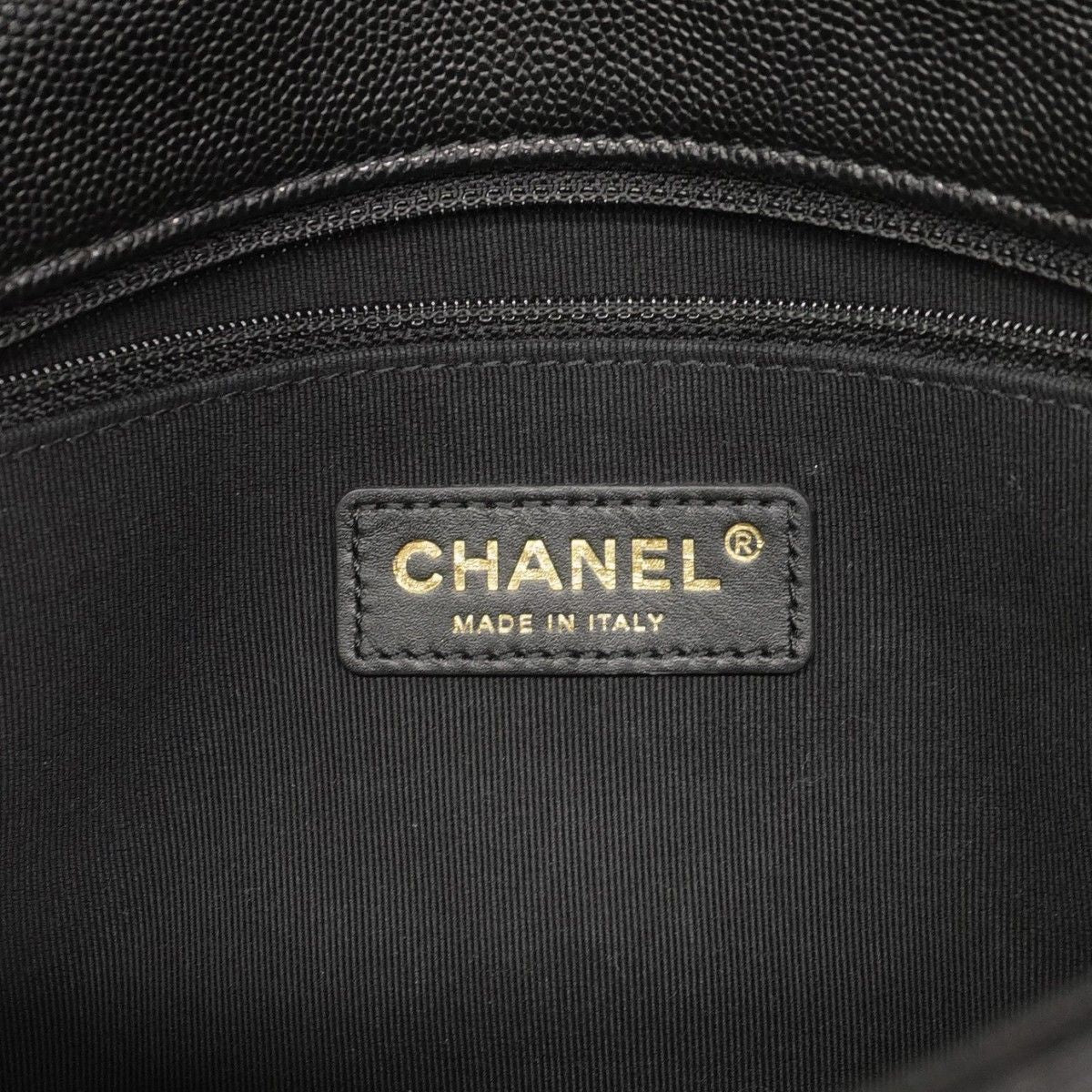 Chanel Shoulder Bag Quilted Caviar Leather Black Gold — view 5