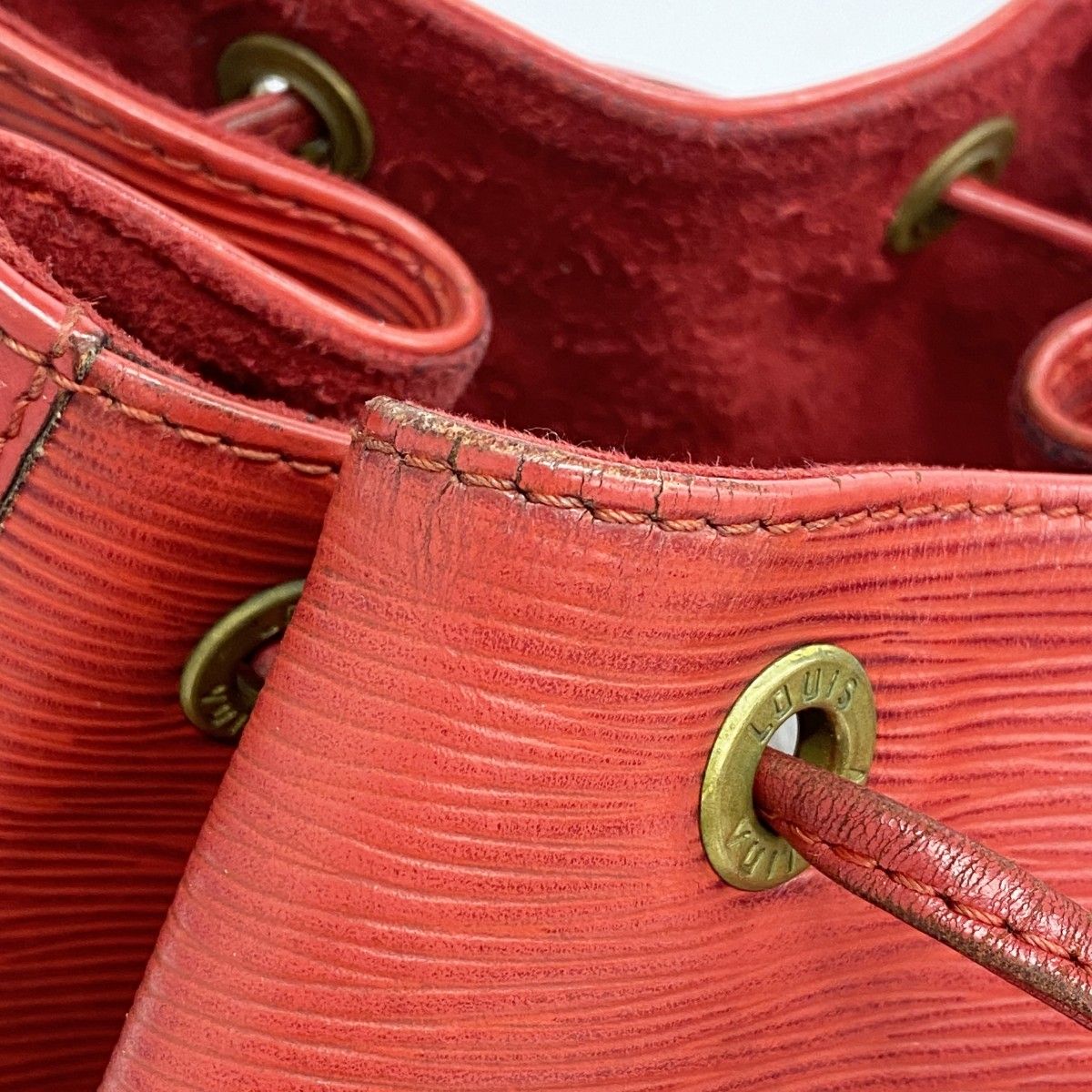 Louis Vuitton Shoulder Bag Epi Petit Noe Castilian Red — view 7