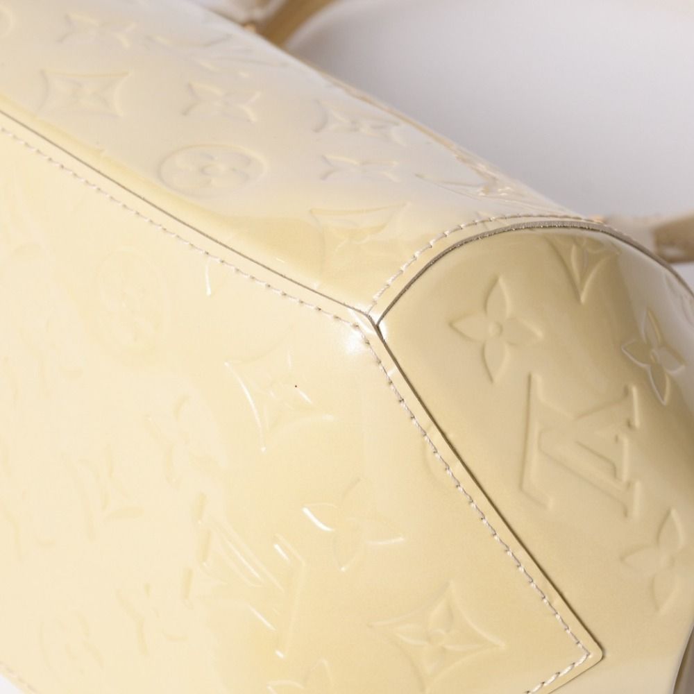 Louis Vuitton Sherwood PM Vernis Line Handbag Ivory Gold — view 7