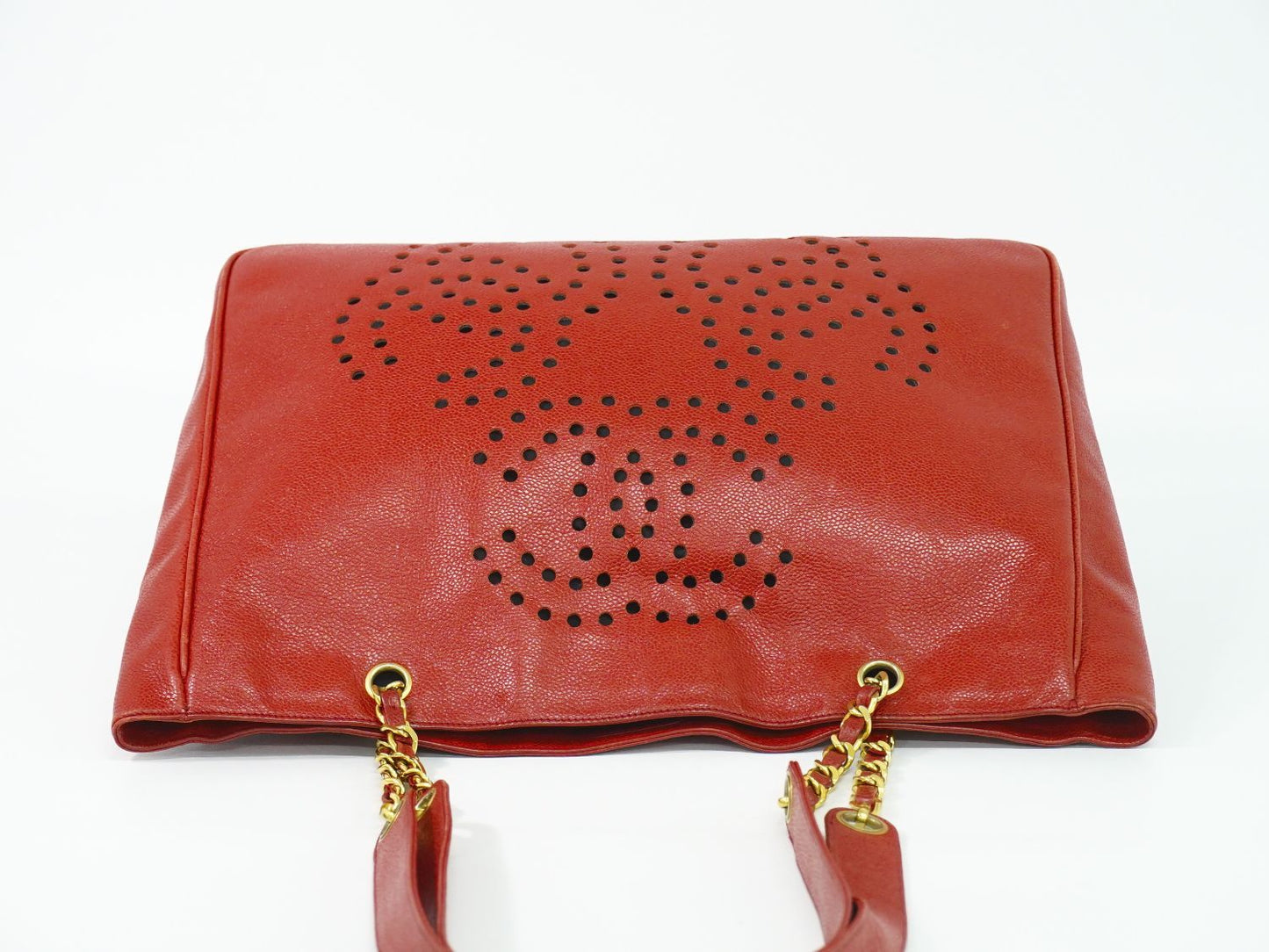 Chanel Perforated Triple CC Logo Shoulder Bag Tote Caviar Leather Red — view 5