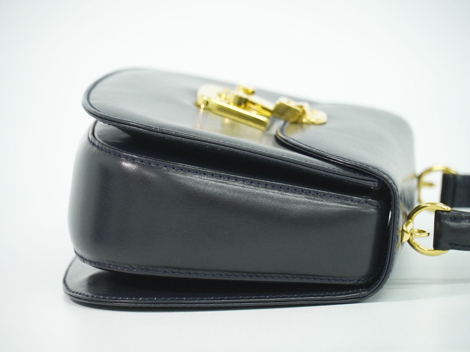 Gucci Lock Handbag Leather Navy Bag — view 4