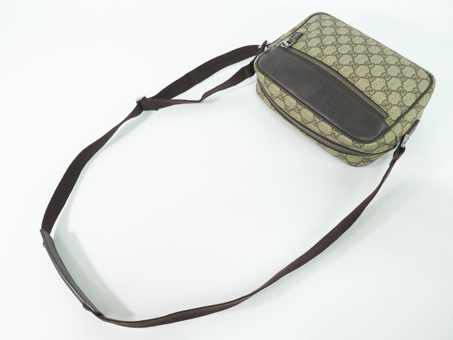 Gucci GG Supreme Shoulder Bag Pochette Beige — view 4