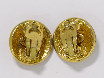 Chanel CC Logo Earrings Gold Plated — view 2