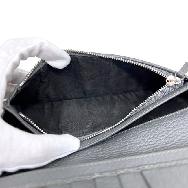Gucci Bifold Wallet Gray Leather — view 3