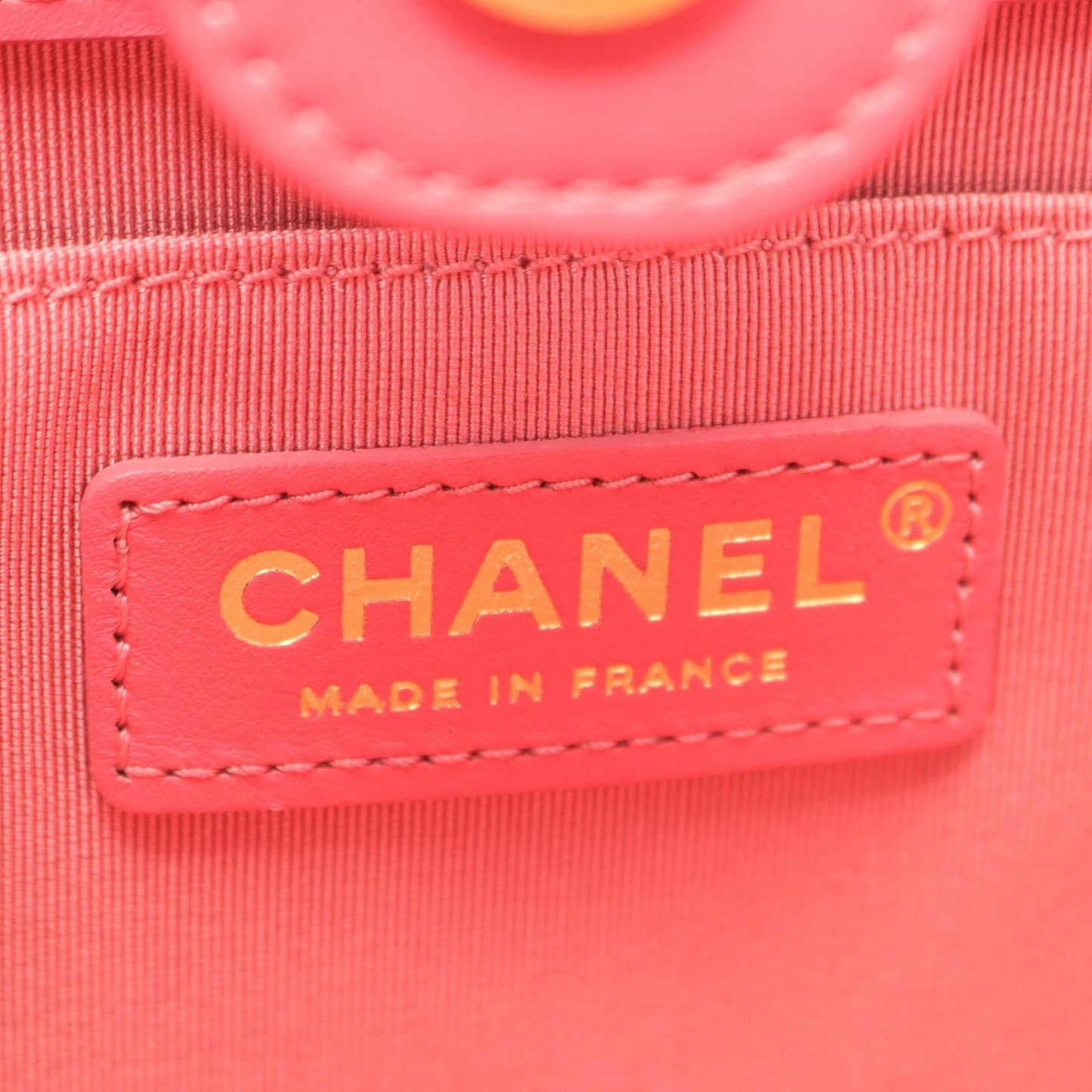 Chanel Shoulder Bag Quilted CC Logo Pink Lambskin Chain — view 4