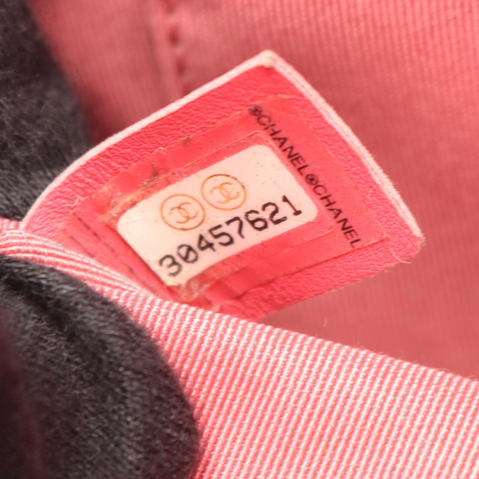 Chanel Shoulder Bag Quilted CC Logo Pink Lambskin Chain — view 5