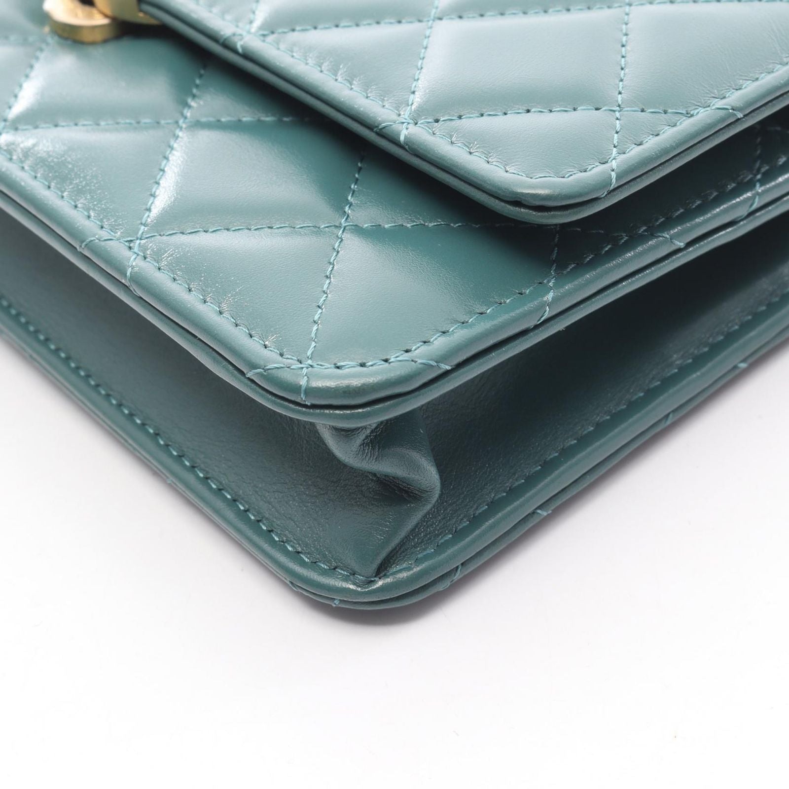 Chanel Shoulder Bag Quilted Green Leather Chain Wallet — view 7