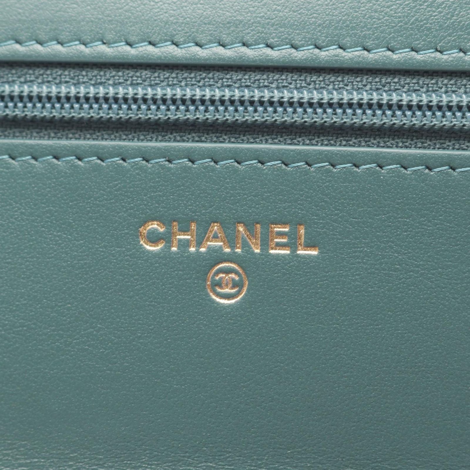 Chanel Shoulder Bag Quilted Green Leather Chain Wallet — view 4