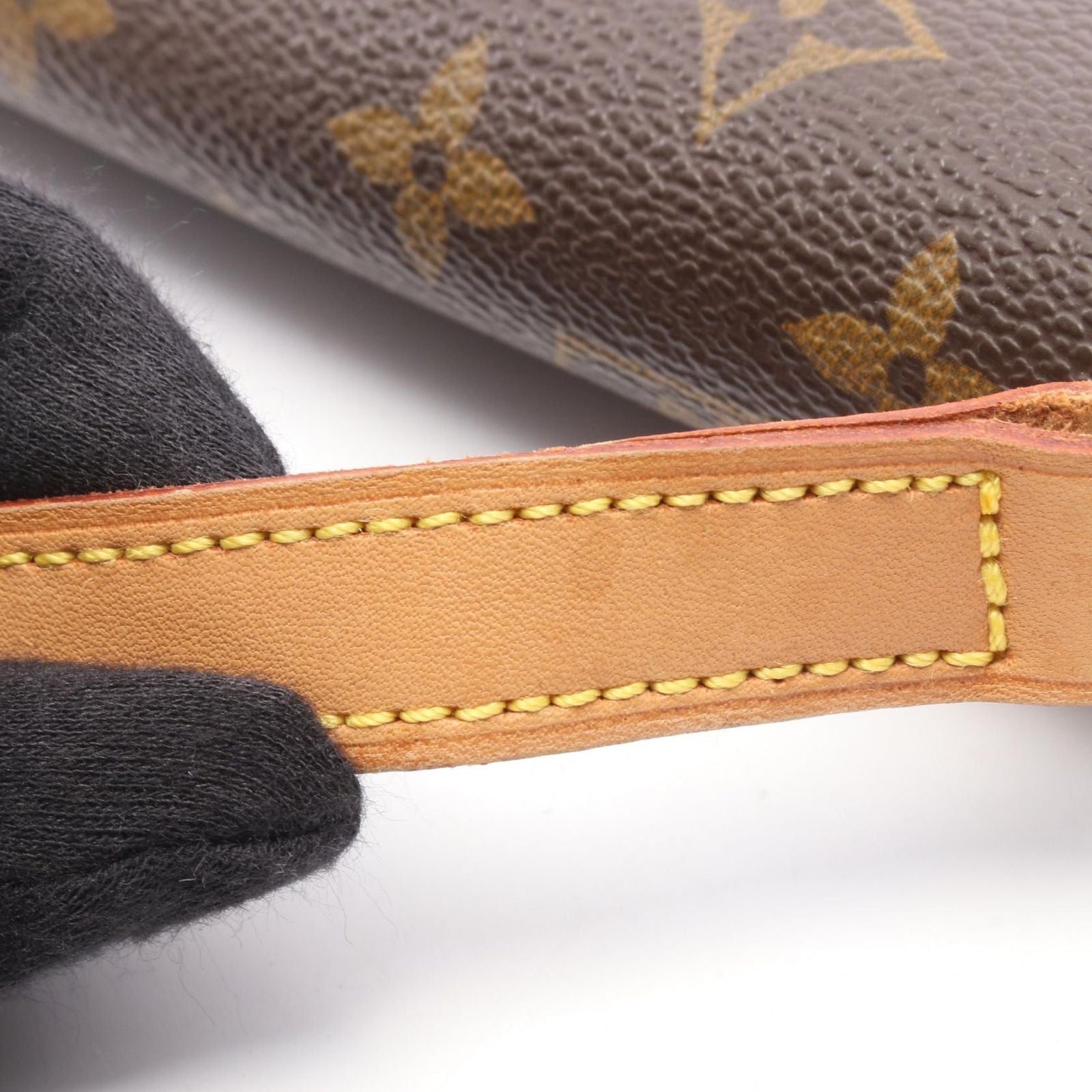 Louis Vuitton Shoulder Bag Musette Tango Short Strap Canvas Leather — view 9