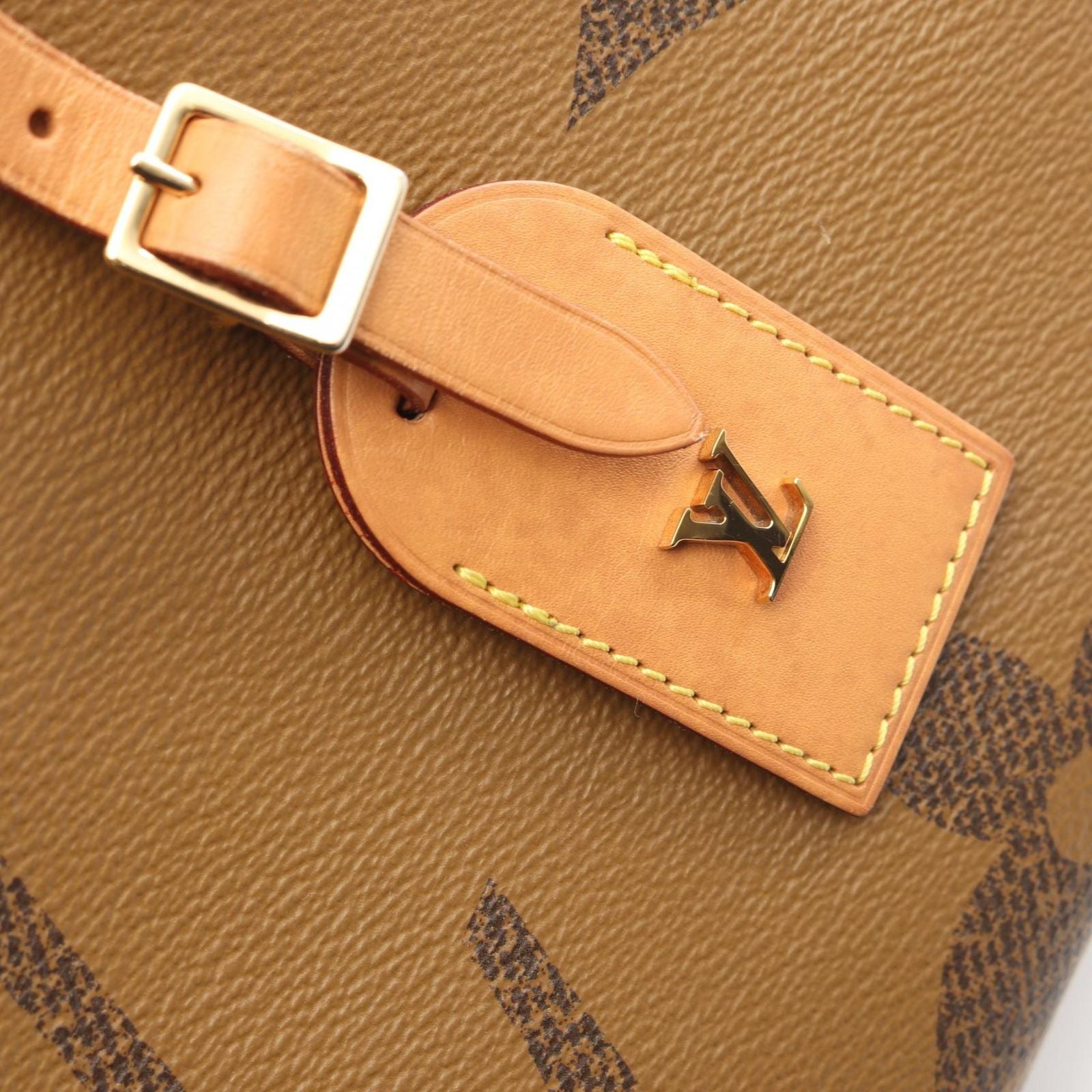Louis Vuitton Shoulder Bag Boite Chapeau Superple Canvas Leather — view 7