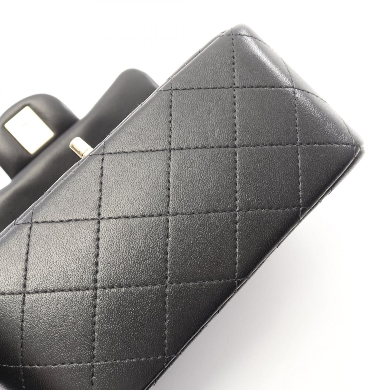 Chanel Shoulder Bag Mini Quilted Black Lambskin Chain — view 7
