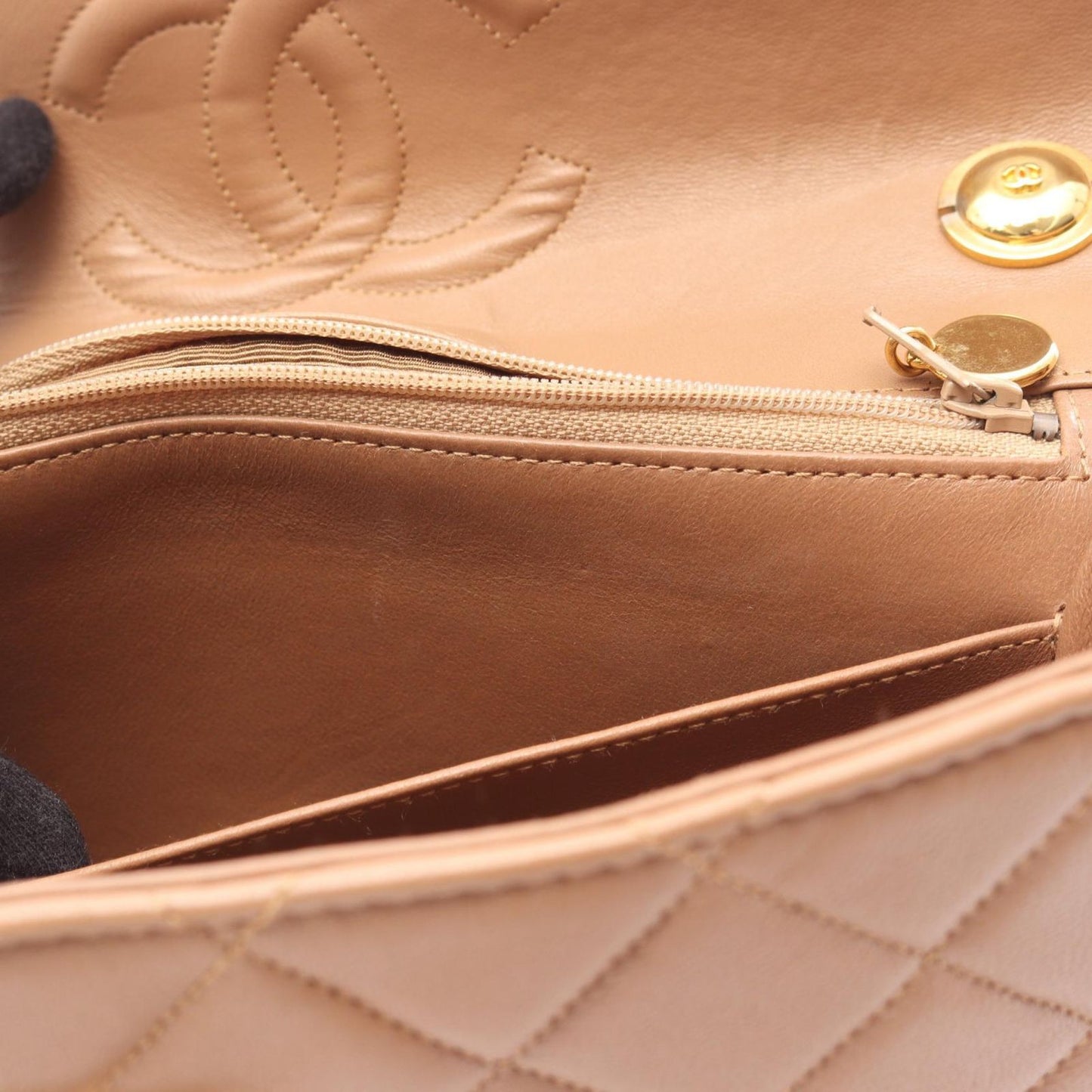 Chanel Shoulder Bag Quilted Brown Lambskin — view 6