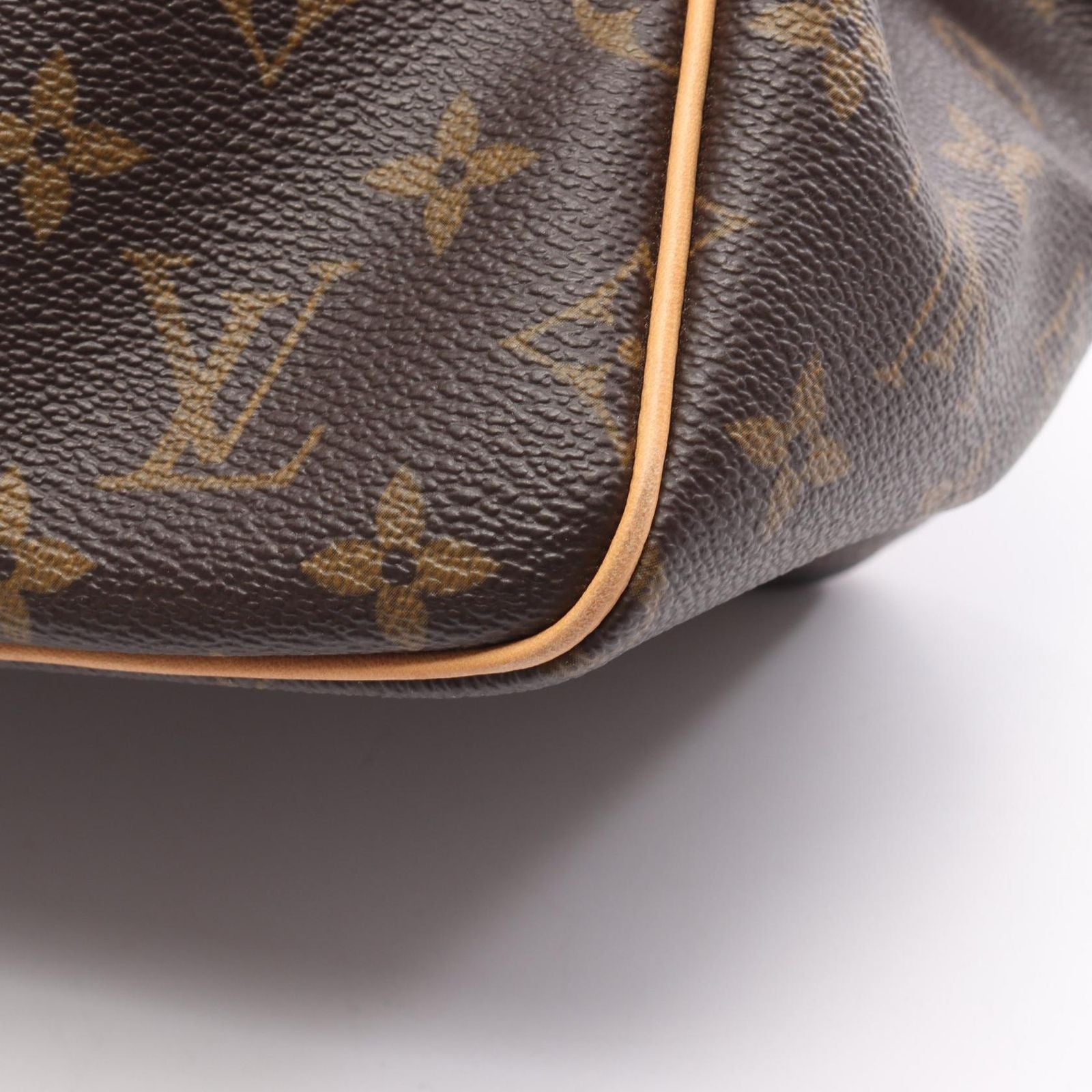 Louis Vuitton Handbag Batignolles Canvas Leather — view 9
