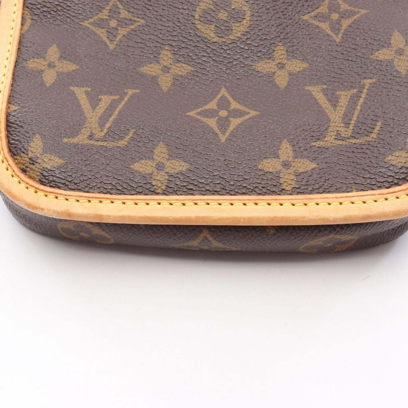 Louis Vuitton Waist Bag Bosphore Canvas Leather — view 8