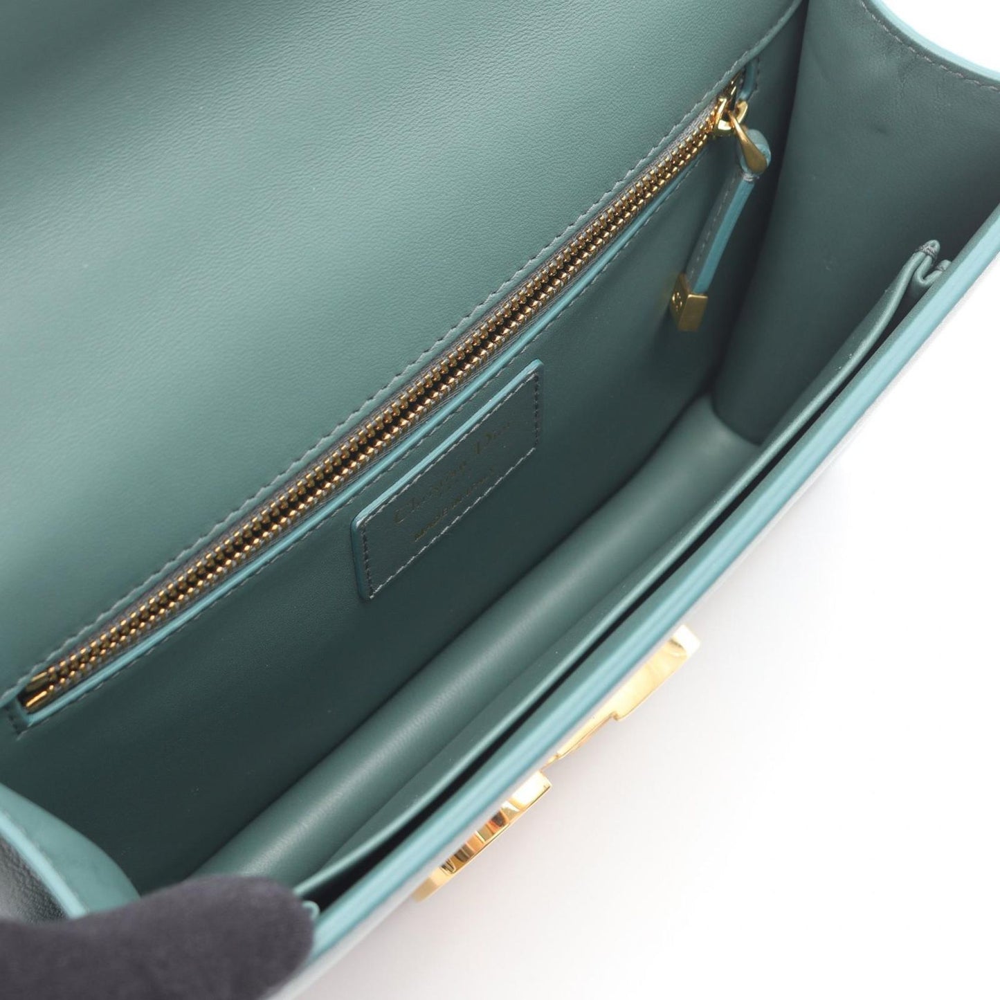 Dior Shoulder Bag 30 Montaigne Green Leather — view 3