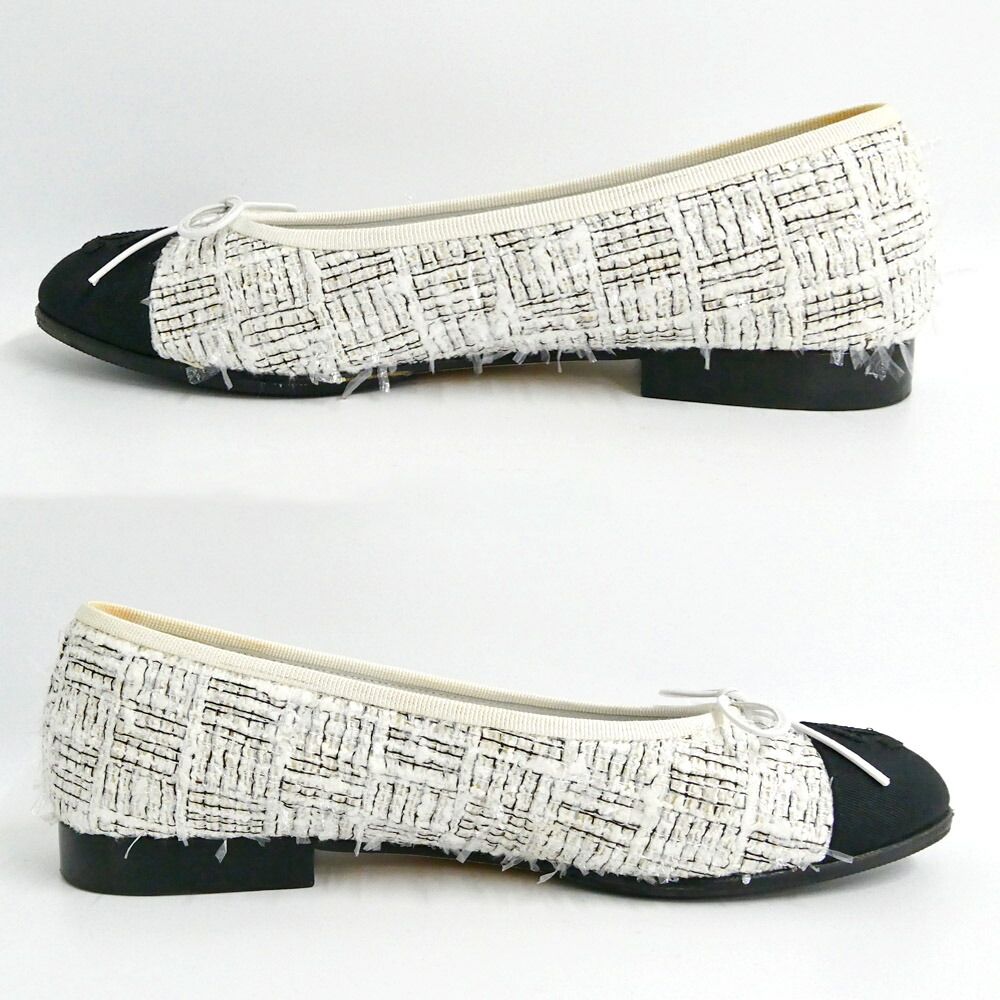 Chanel Ballerina Flat Shoes 35c Tweed Black White CC Logo — view 2